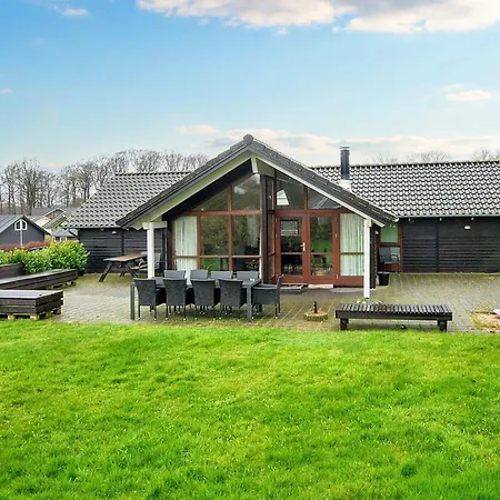 8 Person Holiday In Aabenraa Holiday home Loddenhoj
