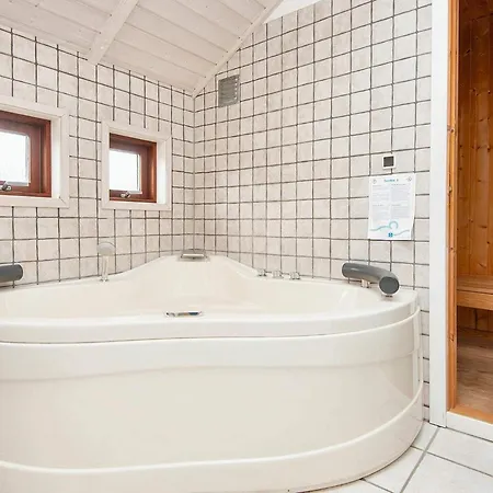8 Person Holiday In Aabenraa Loddenhøj