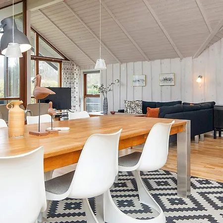 8 Person Holiday In Aabenraa Holiday home Loddenhoj