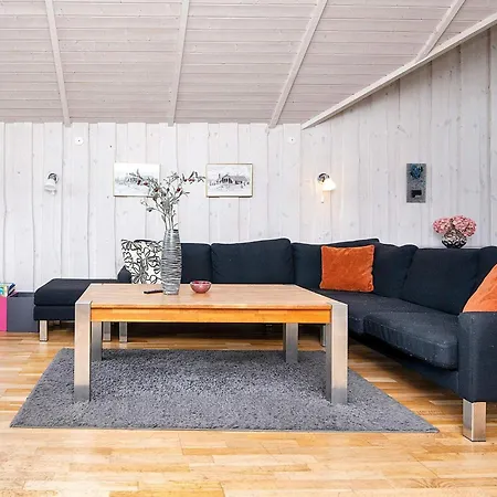 8 Person Holiday In Aabenraa *
